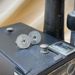 B. de manchettes 10 cts de sous